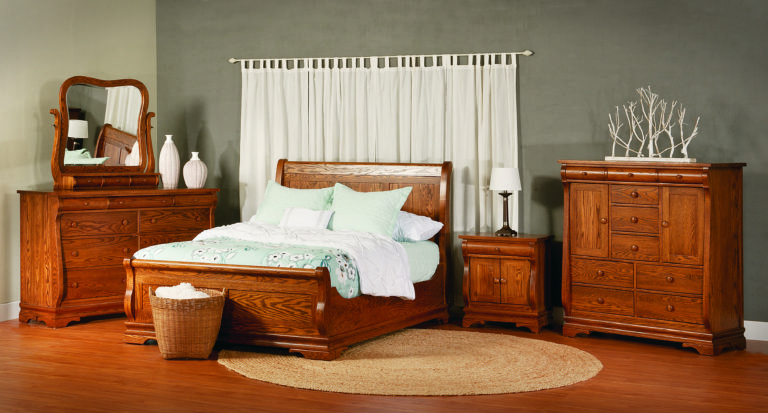 Chippewa Sleigh Amish Bedroom Set