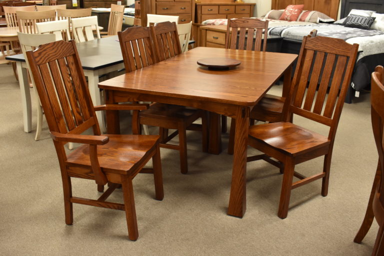 Plymouth Dining O Reilly S Furniture, Red Oak Dining Room Table Chairs