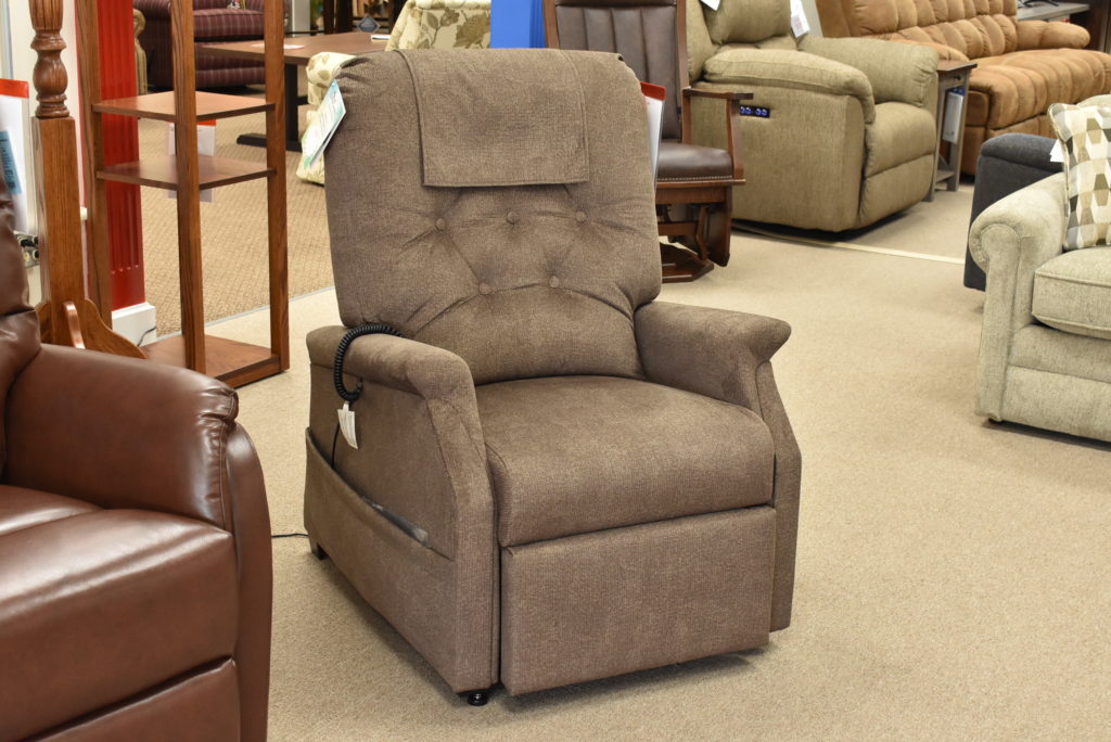 UC214 Lift Chair O'Reilly's Furniture